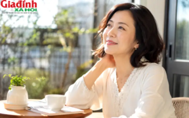 Bí quyết trẻ mãi không già sau tuổi 40: 4 thói quen vàng ai cũng làm được