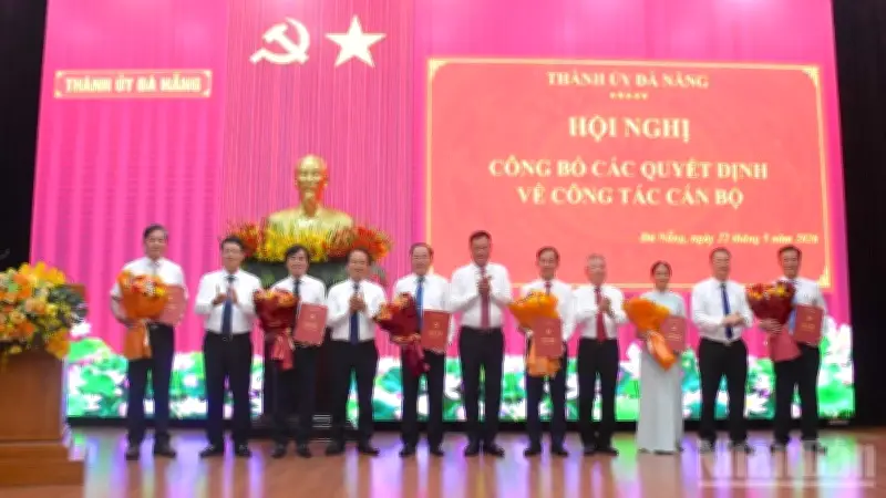 Bí thư Thành ủy Đà Nẵng giao nhiệm vụ cho cán bộ được điều động, bổ nhiệm