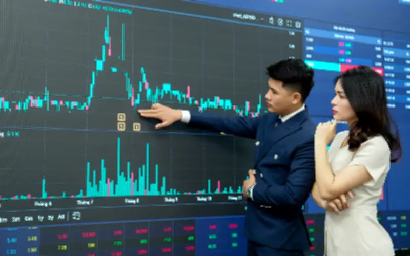 Bộ Tài chính hỗ trợ gần 3.000 doanh nghiệp tham gia thị trường chứng khoán