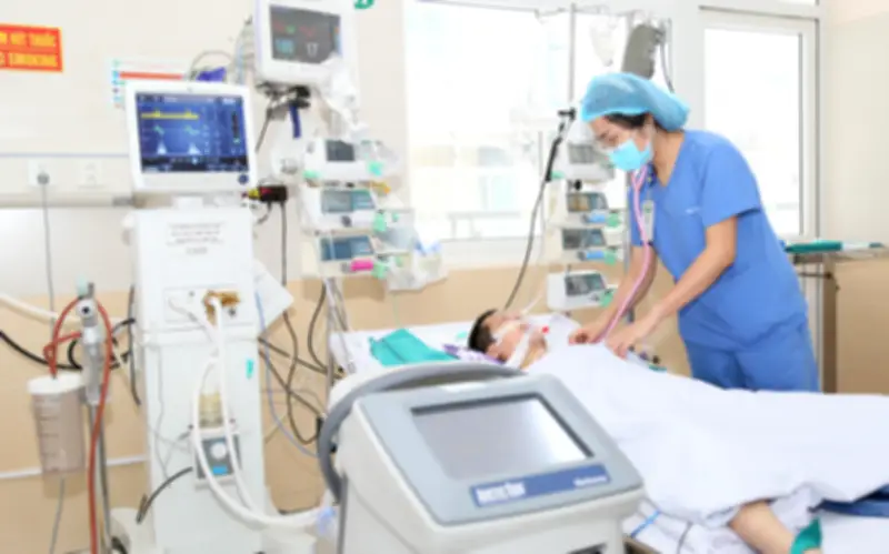 Bé trai 12 tuổi suýt chết đuối khi bơi ở bể gần nhà, bác sĩ cảnh báo sai lầm nguy hiểm
