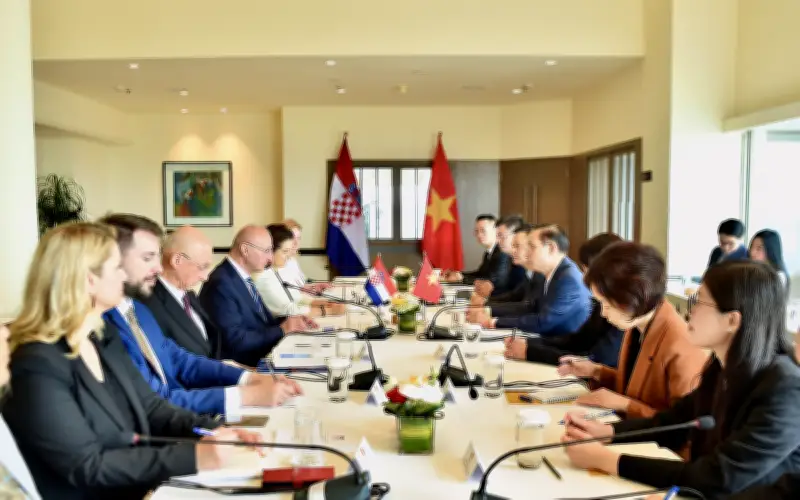 Bộ trưởng Lê Hoài Trung tiếp Bộ trưởng Ngoại giao Croatia Gordan Grlić Radman