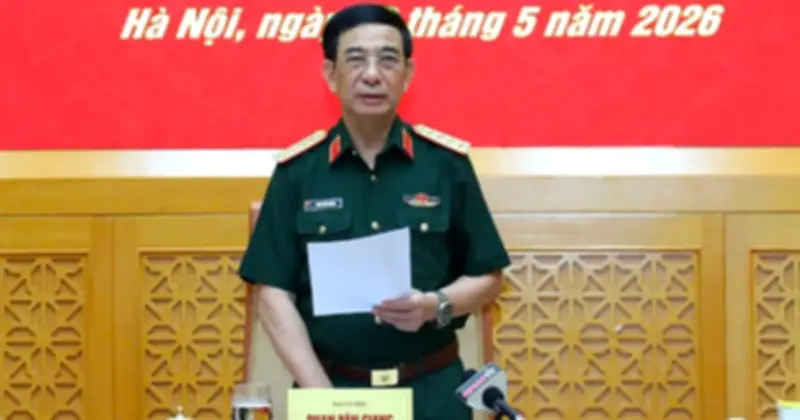 Bộ trưởng Quốc phòng yêu cầu toàn quân sẵn sàng chiến đấu, bảo vệ chủ quyền