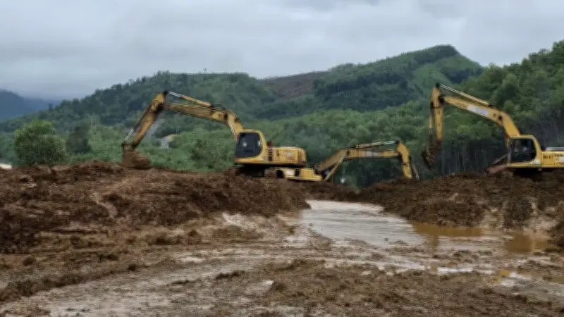 Bộ Xây dựng ban hành phương án ứng phó thiên tai mới, siết chặt an toàn giao thông và xây dựng