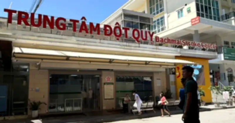 Bộ Y tế cảnh báo say nắng, đột quỵ do nắng nóng gay gắt