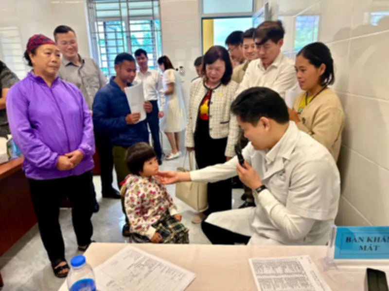 Bộ Y tế khám sức khỏe miễn phí cho người dân tại các xã