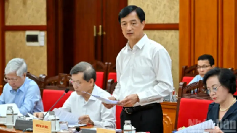 Ban Chỉ đạo sơ kết một năm vận hành bộ máy 2 cấp họp phiên đầu tiên