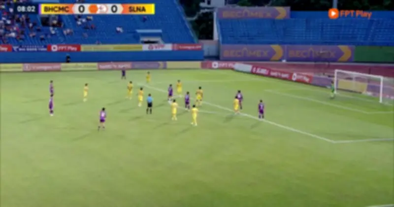 Becamex TP.HCM 0-1 SLNA: Vượt lên top an toàn