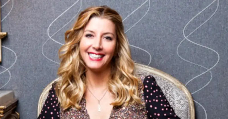 Bài học thất bại từ cha giúp nữ tỷ phú tự thân Sara Blakely thành công