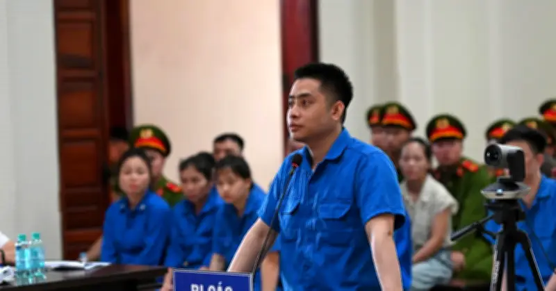 Bùi Đình Khánh nói lời sau cùng xin giảm án cho bạn gái và những người che giấu