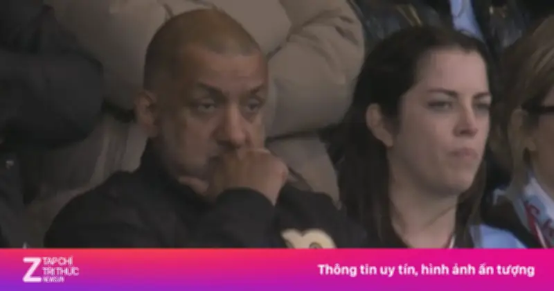 Biểu cảm trái ngược của CĐV từng chế giễu Arsenal khi Man City mất ngôi vương