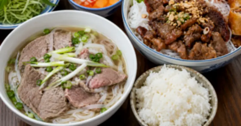 Bún, phở hay cơm: Món nào ảnh hưởng đường huyết nhiều nhất?