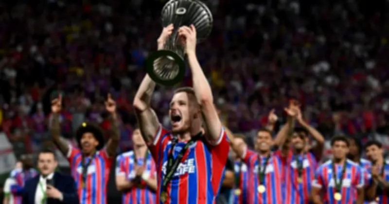 Bóng đá Anh thống trị các cúp châu Âu với Aston Villa và Crystal Palace
