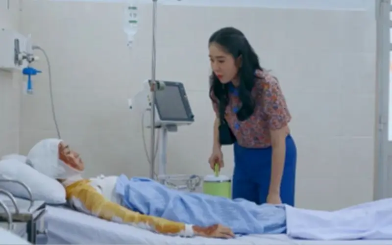 Bóng Ma Hạnh Phúc kết thúc, dàn diễn viên gây sốt với hậu trường hài hước