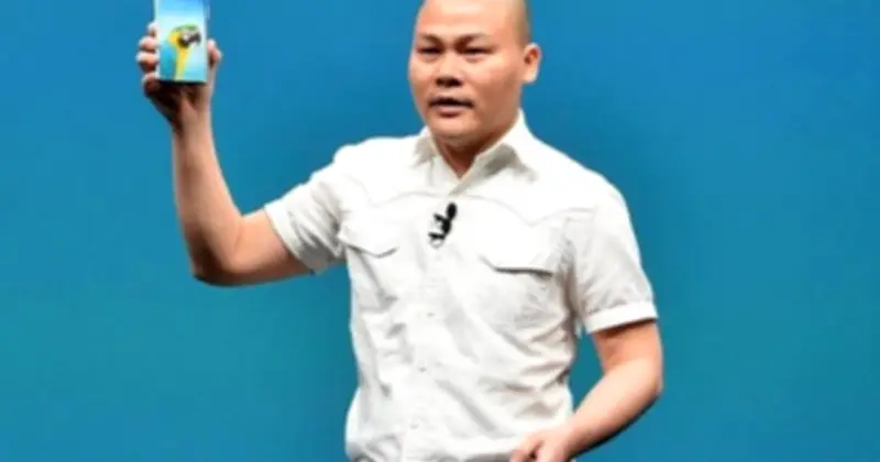 Bphone của ông Nguyễn Tử Quảng bất ngờ trở lại: Giảm 49%, xả hàng tồn kho