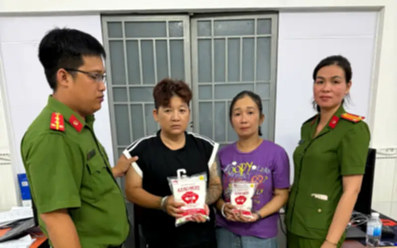 Bắt giữ, khởi tố 3 đối tượng sản xuất, buôn bán 3 tấn bột ngọt, hạt nêm giả