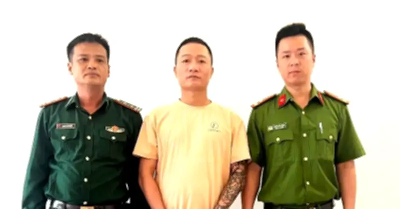 Bắt đối tượng truy nã nguy hiểm khi đang tìm cách vượt biên sang Lào