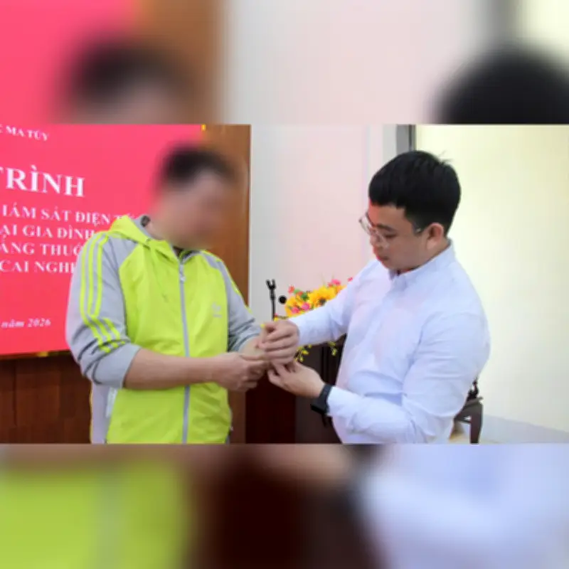 Bắt đầu thí điểm đeo thiết bị giám sát điện tử đối với người nghiện ma túy