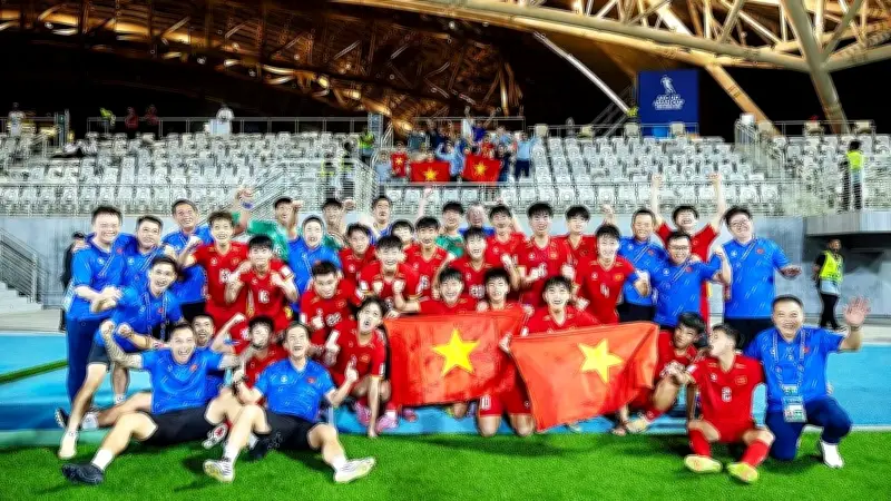 Bầu Hiển và T&T: Hậu phương thầm lặng đưa U17 Việt Nam tới World Cup