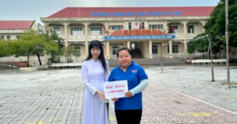 Cô giáo Cà Mau 'đi trước một bước' tiếp sức học sinh nghèo vượt khó