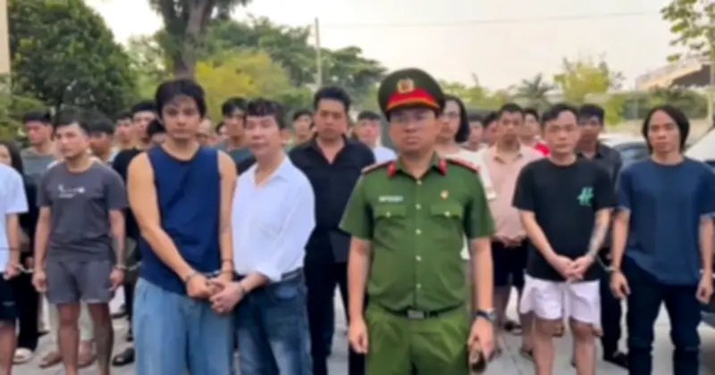 Ca sĩ Long Nhật thừa nhận sử dụng ma túy đá tại nhà riêng