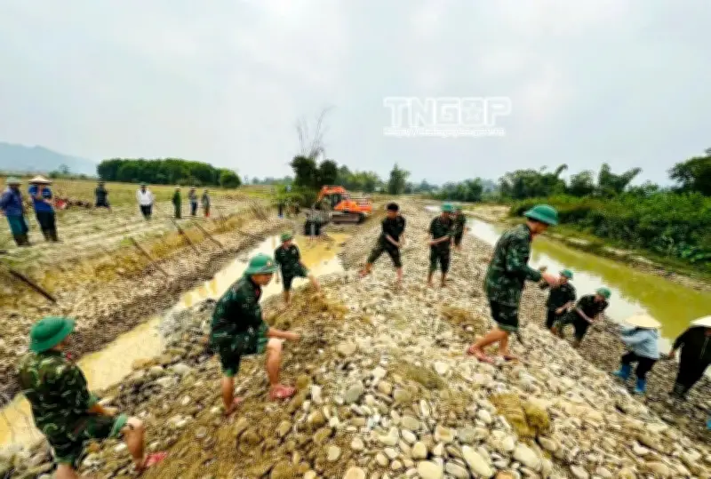 Các địa phương tăng cường bảo đảm an toàn đê điều, thủy lợi và bảo vệ trẻ em