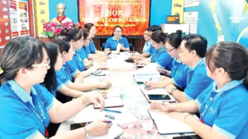 Các tổ chức cơ sở đảng tại thành phố đổi mới để giữ vững vai trò hạt nhân chính trị