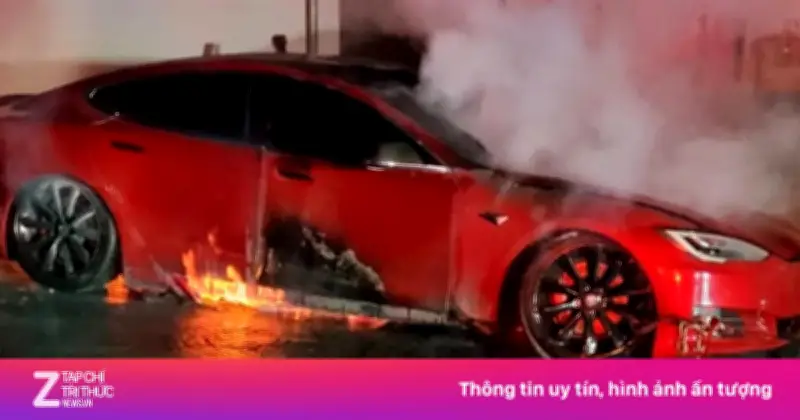 Cách dập lửa xe xăng và xe điện khác biệt hoàn toàn