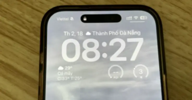Cách tắt đường kẻ ngang dưới biểu tượng pin iPhone