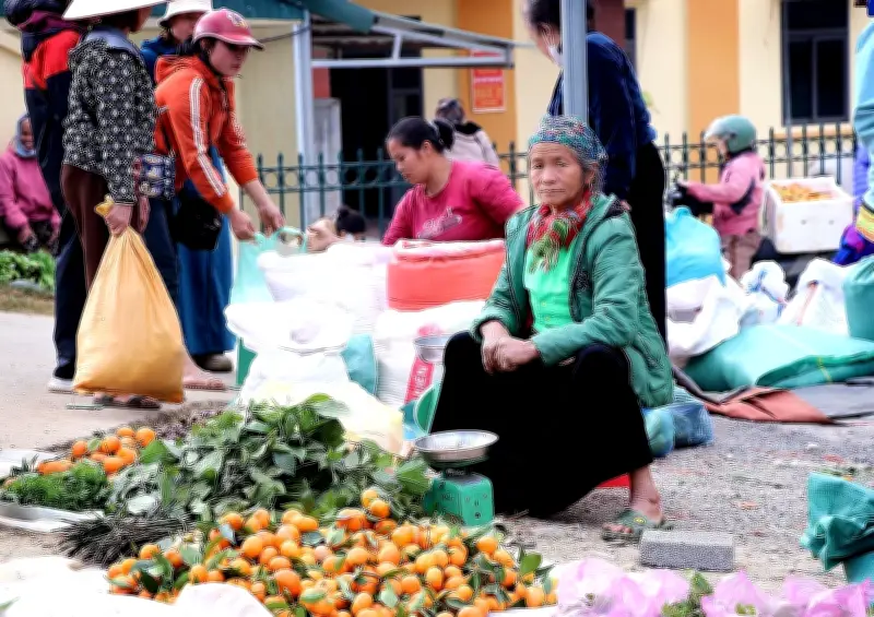 Chợ phiên vùng cao Lũng Vân: Nơi lưu giữ nét văn hóa Mường Phù Thọ