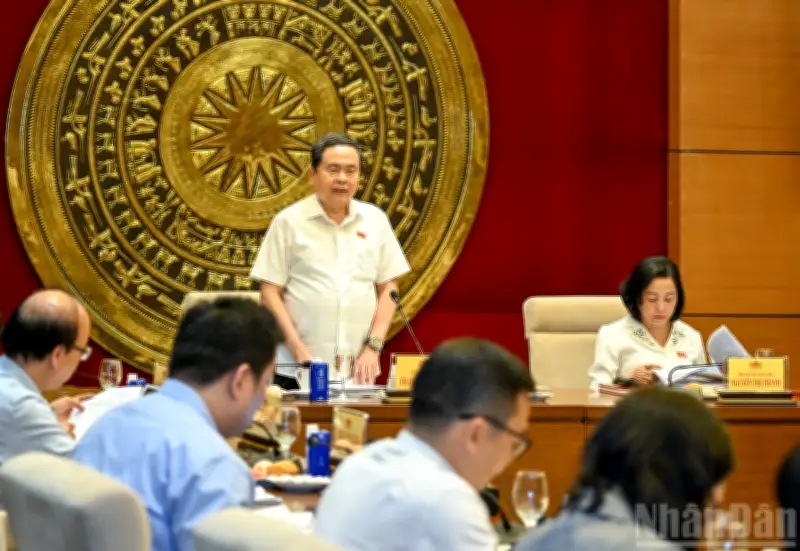 Chủ tịch Quốc hội Trần Thanh Mẫn chủ trì làm việc với Ủy ban Văn hóa và Xã hội
