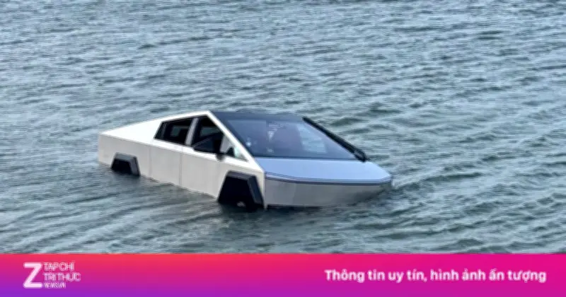 Chủ xe Tesla Cybertruck bị bắt vì cố biến bán tải điện thành thuyền