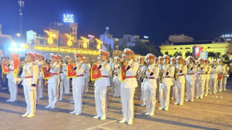 Chương trình nghệ thuật và diễu hành quân nhạc thu hút hàng triệu lượt xem tại Thanh Hóa