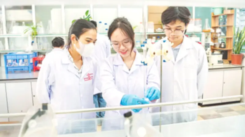 Chính sách học bổng mới cho ngành khoa học cơ bản và công nghệ chiến lược