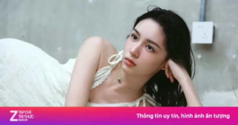 Châu Dã bị bắt gặp ôm hôn bạn trai, gây sốt mạng xã hội