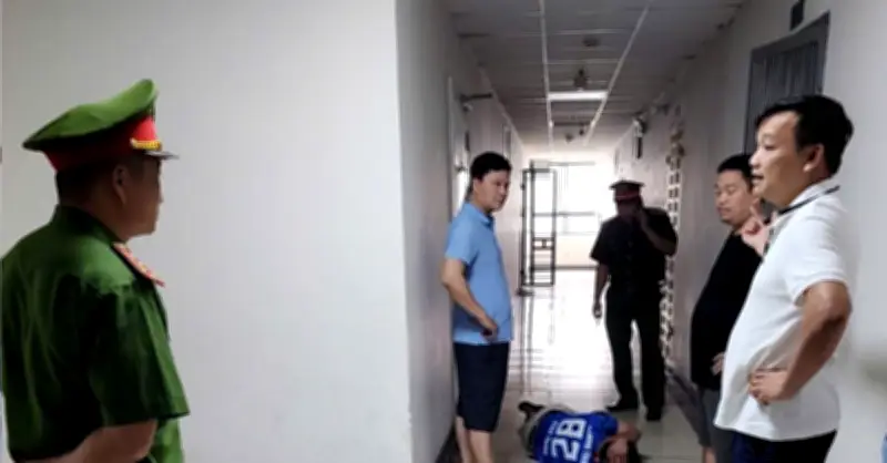 Chung cư Đại Thanh: Cư dân bị hành hung vì nhắc nhở dắt chó không rọ mõm