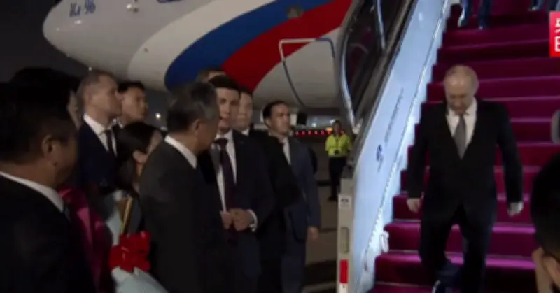 Chuyến thăm bí ẩn của ông Putin tới Trung Quốc