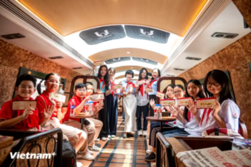 Chuyến tàu di sản đặc biệt kết nối các thế hệ đội viên tiêu biểu Thủ đô