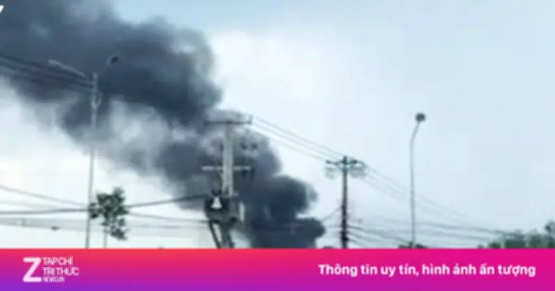 Cháy lớn tại nhà xưởng KCN Đại Đăng TP.HCM, cột khói đen bốc cao hàng chục mét