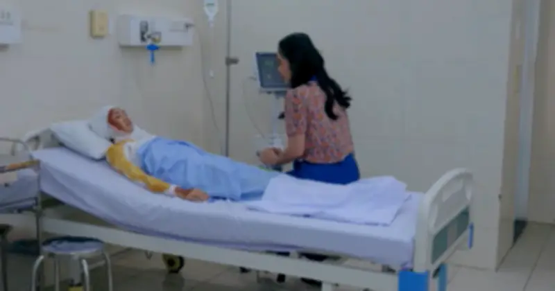 Cái kết nhân văn của 'Bóng ma hạnh phúc' gây tranh cãi dữ dội