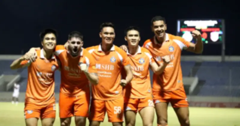 CLB Đà Nẵng tự cứu mình trong cuộc đua trụ hạng V-League