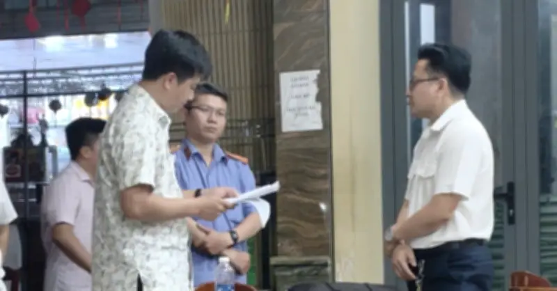 Cán bộ thuế ở Cần Thơ bị bắt vì nhận hối lộ 100 triệu đồng