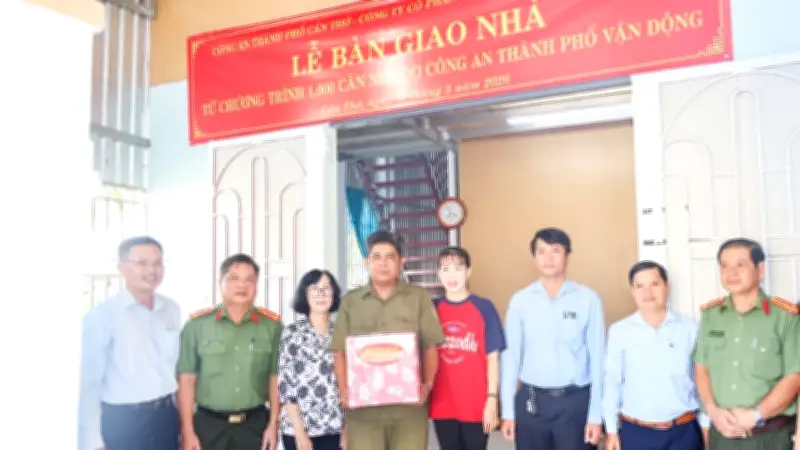Công an Cần Thơ: Mẹ đỡ đầu và nhà nghĩa tình – Dấu ấn gần dân