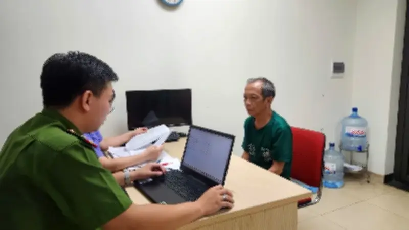 Công an Hà Nội bắt giữ ổ nhóm lừa đảo chữa bệnh bằng nước ion kiềm