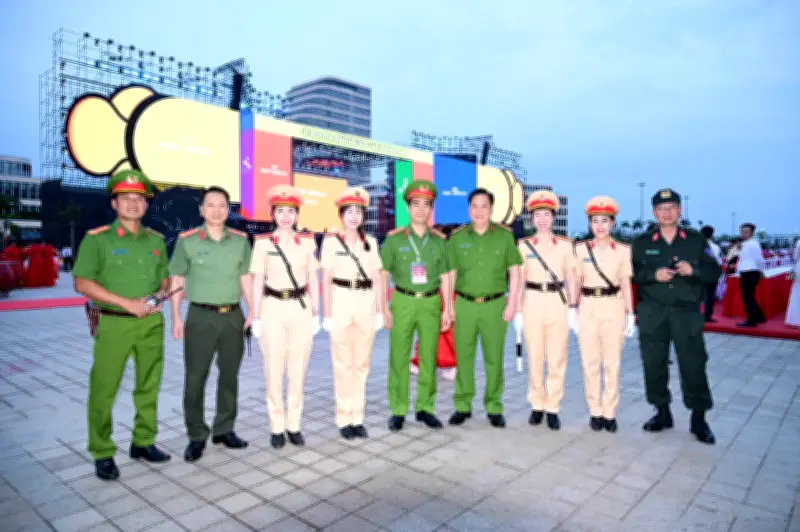 Công an Hải Phòng đảm bảo ANTT tại Lễ hội Hoa phượng đỏ 2026