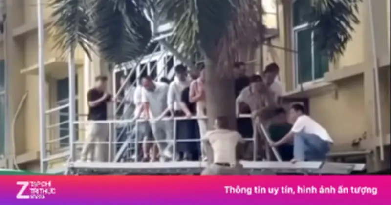 Công an Lạng Sơn lên tiếng về clip người đu cây thoát khỏi casino