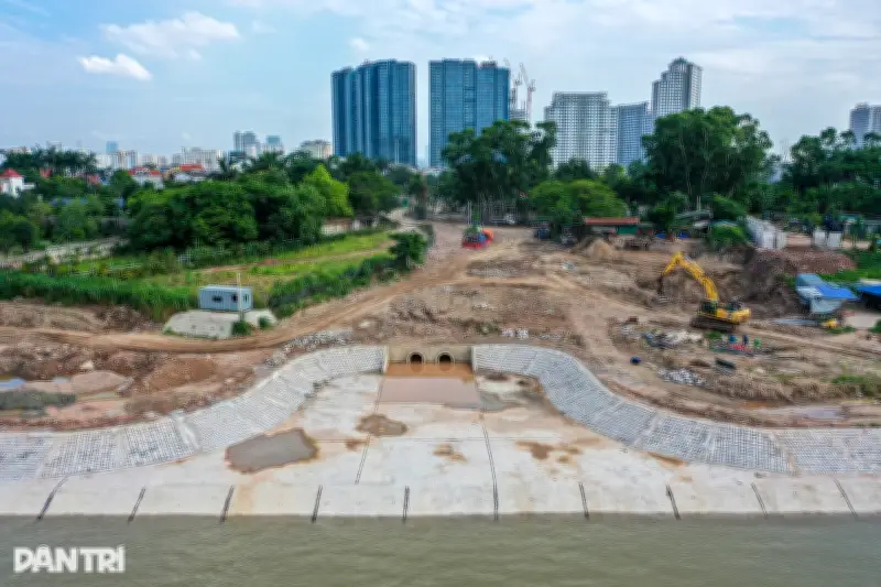Cống thoát nước ra sông Hồng không thuộc dự án công viên Phú Thượng