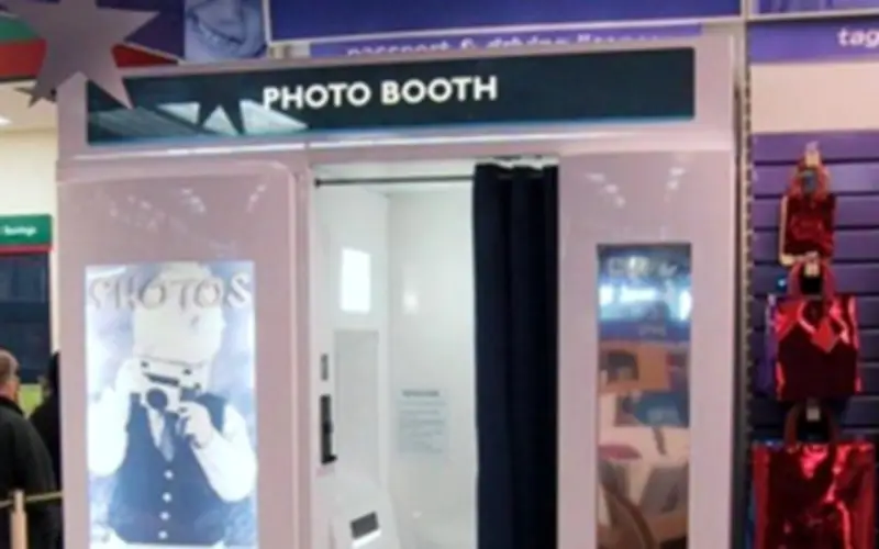 Cảnh báo nguy cơ lộ ảnh cá nhân từ dịch vụ Photobooth công cộng