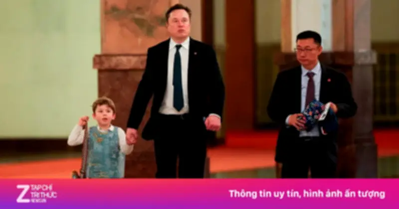 Con trai Elon Musk gây sốt với túi rồng tại Thượng đỉnh Mỹ-Trung