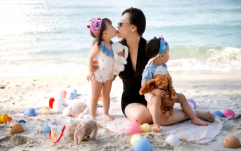 Cặp song sinh nhà Phương Oanh được mẹ tổ chức sinh nhật tròn 2 tuổi