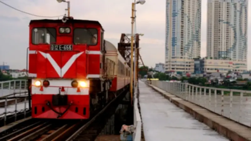 Cầu Long Biên mở lại cho xe máy, xe thô sơ và người đi bộ từ 28/5/2026